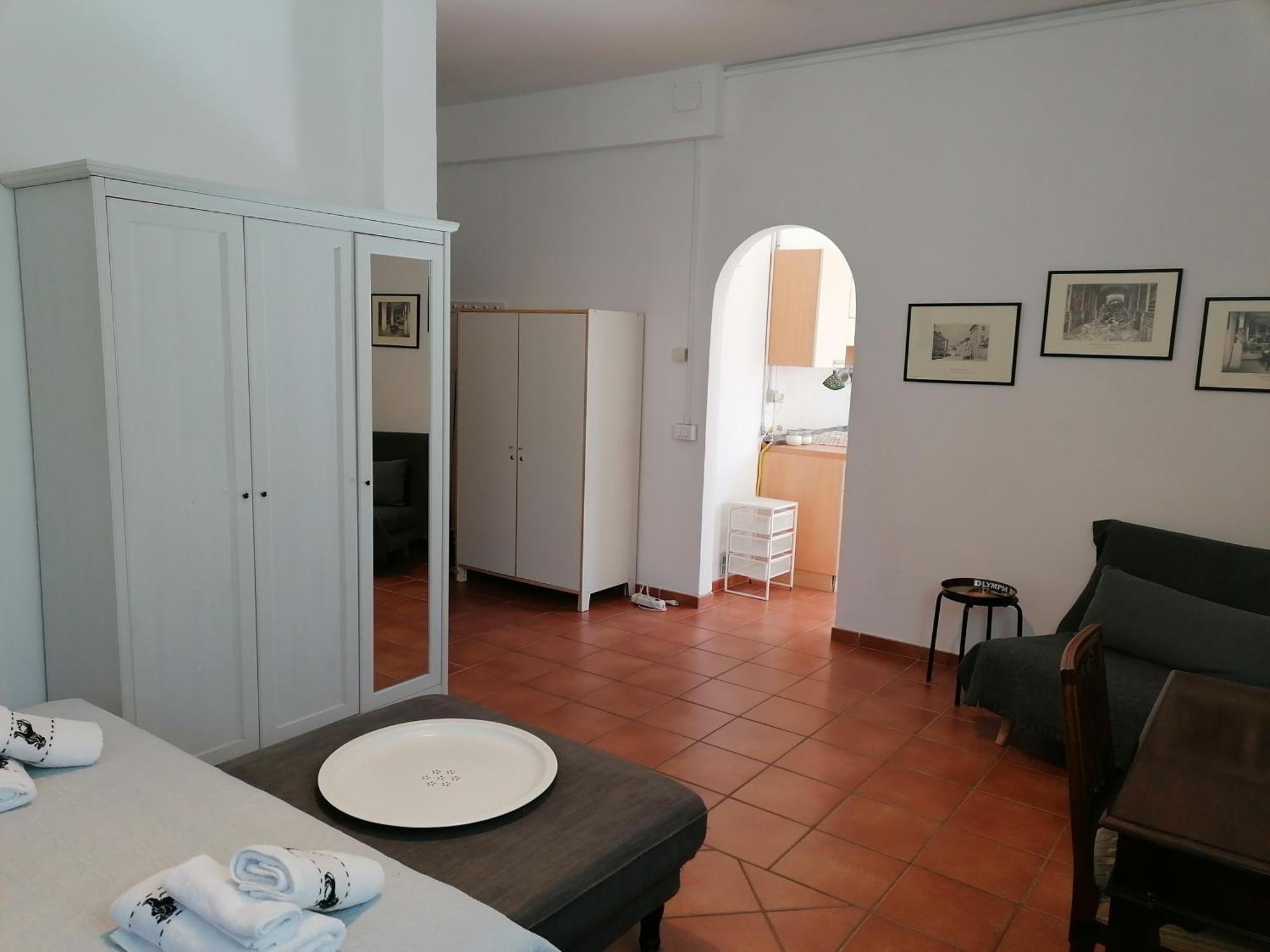 Grazioso Appartamento Tra Cultura, Lago E Montagna Pomarolo Exteriör bild